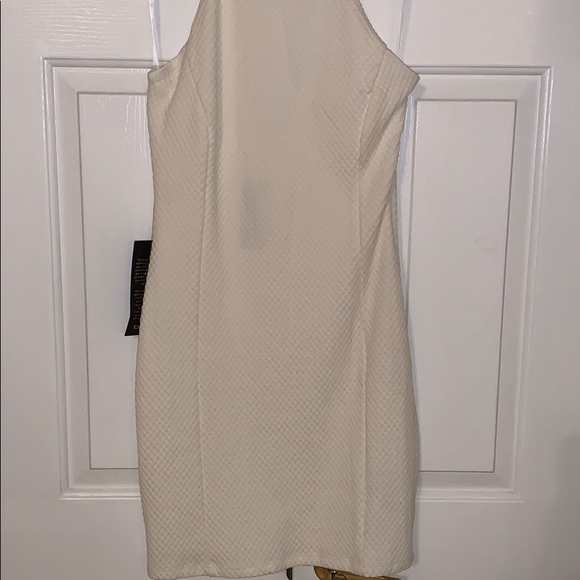 🔥NWT. Gorgeous BEBE Midi Dress. - Picture 4 of 8